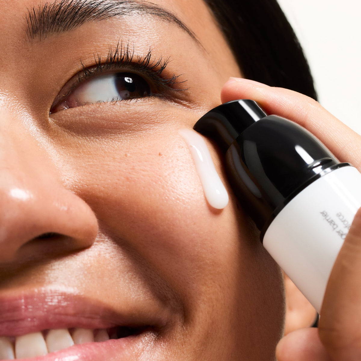 ectoin-hydro-barrier-serum-duo-a0 Ectoin-Globals_Texture-bottle.jpg