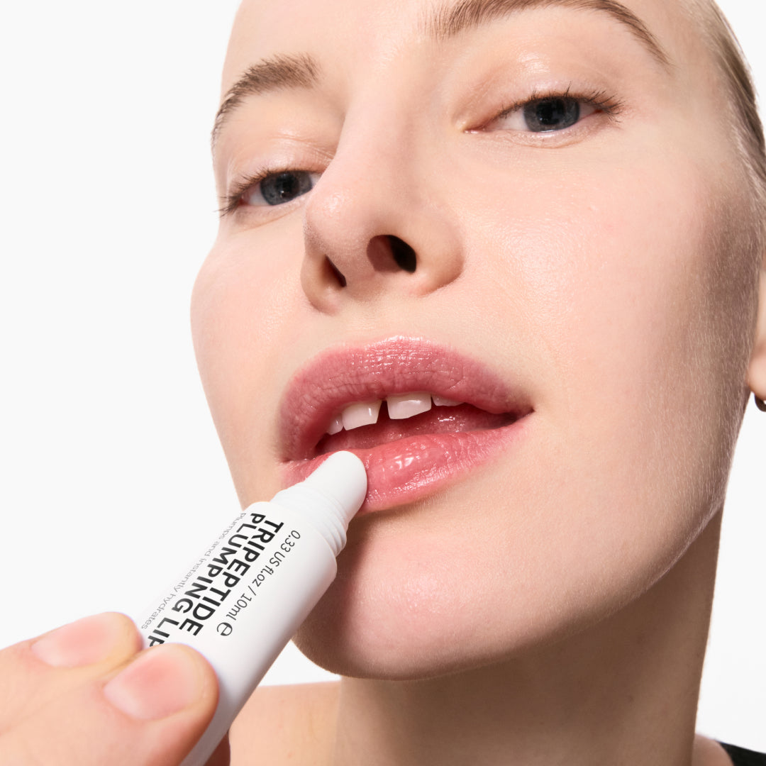 lip-plumping-duo-j9 Model01_270e8b98-a2ed-4742-b111-d25555f44100.jpg